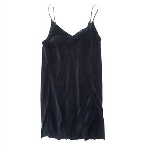 Forever 21 Womens Small Black Ribbed Mini Dress